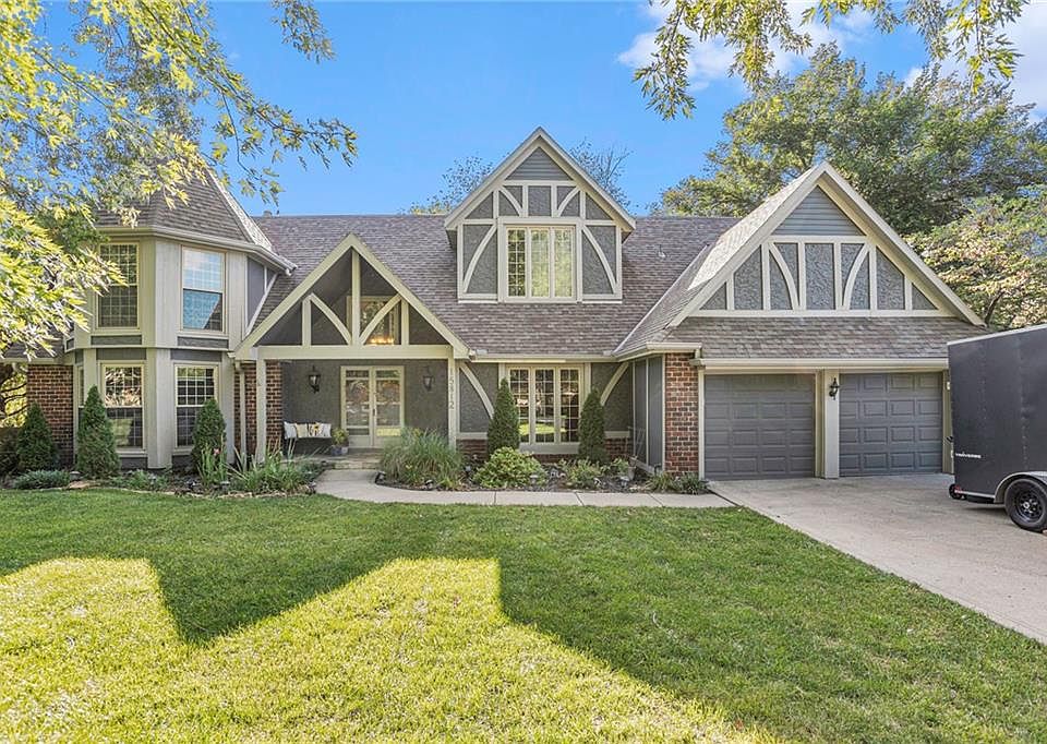 15812 Overbrook Ln, Overland Park, KS 66224 Zillow