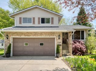 888 Bayview Ave, Kingsville, ON N9Y3M2
