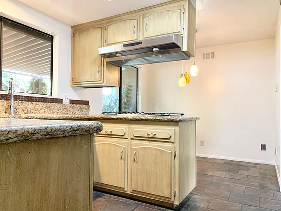 3rd image of 9708 Longden Ave