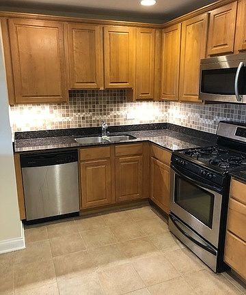 5th image of 10139 Hartford Ct APT 2A