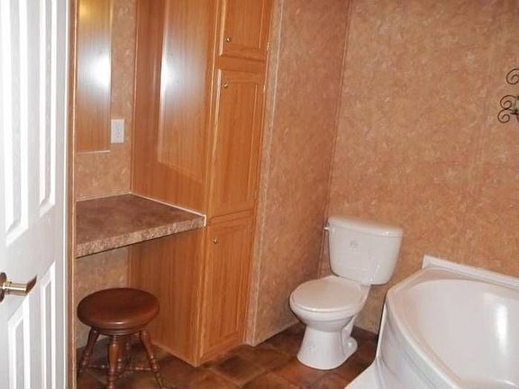 2 master bathrooms