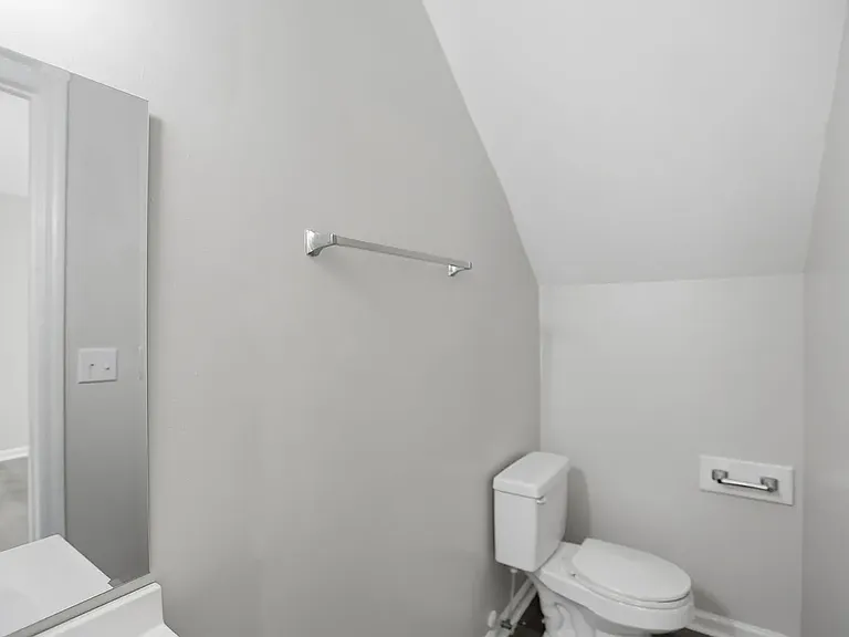 4060 Cedars Pkwy #E — Photo 5