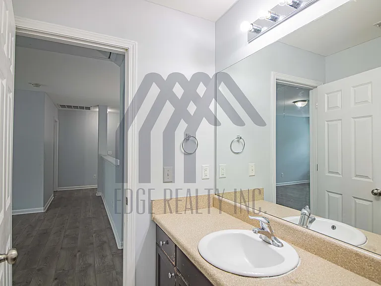 110 Spring Lakes Dr — Photo 32