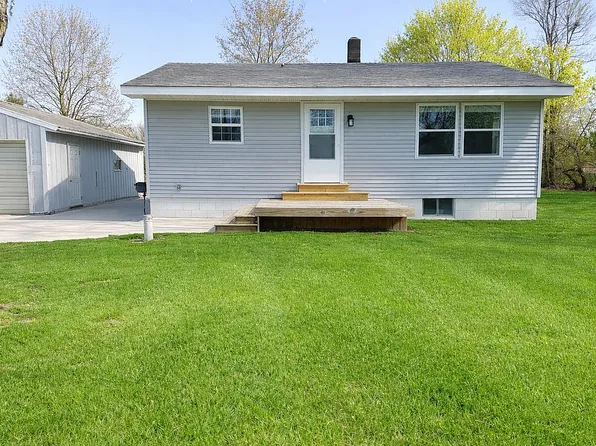 2630 W Russell Rd, Tecumseh, MI 49286