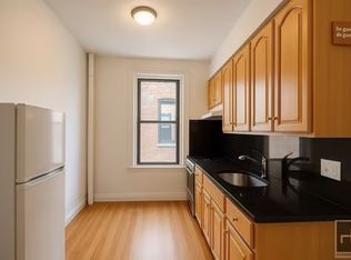 35-25 Crescent St #2R, Astoria, NY 11106
