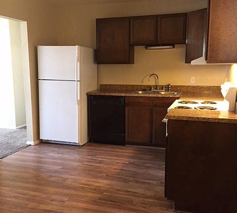 Kitchen - new floors and countertops