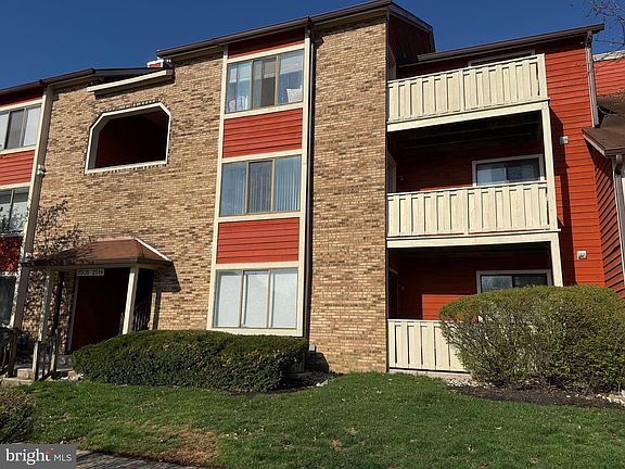2nd image of 2506A Sussex Ct #A