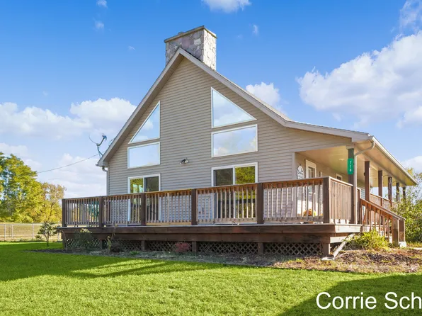 716 N Hillman Rd, Stanton, MI 48888