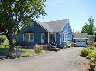 3613 Maple Ln, Tillamook, OR 97141