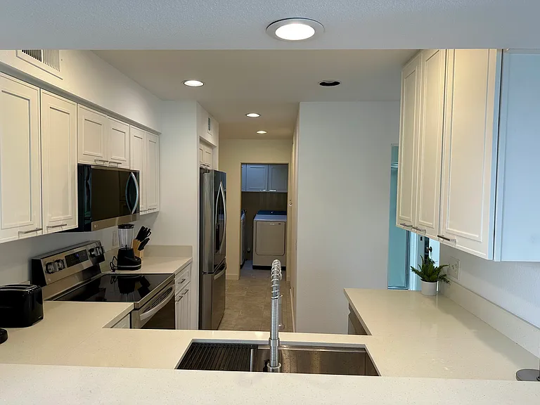 474 Sunningdale Dr — Photo 8