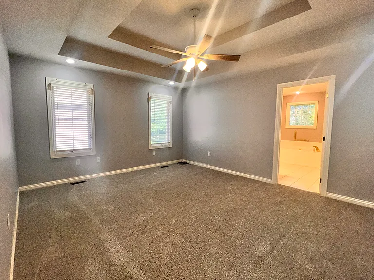 1164 W Rockhill Ave — Photo 37