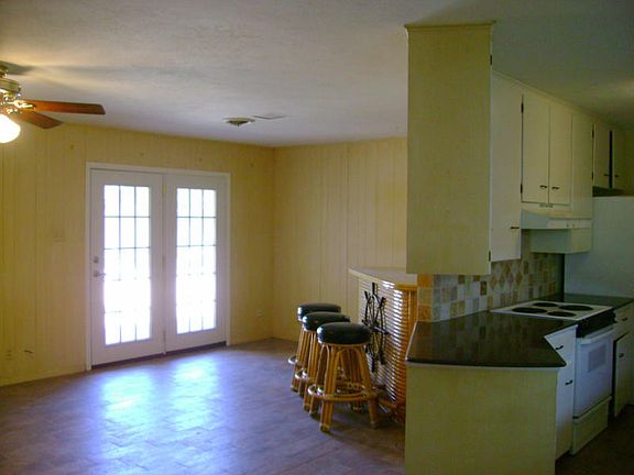 4th image of 4629 Wilma Dr
