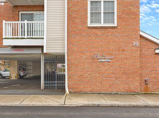 19 Isaacs St APT 400, Norwalk, CT 06850