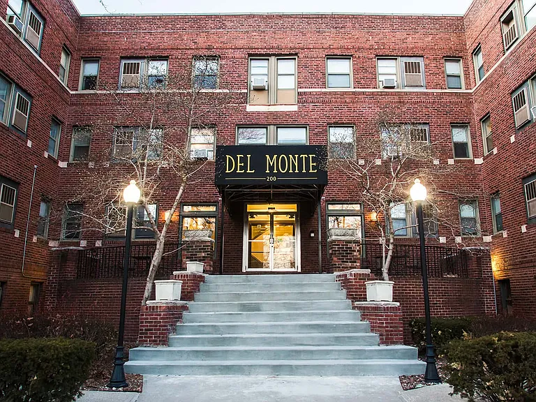 Del Monte — Photo 6