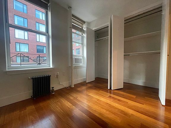 2nd image of 165 Ludlow St #2DD