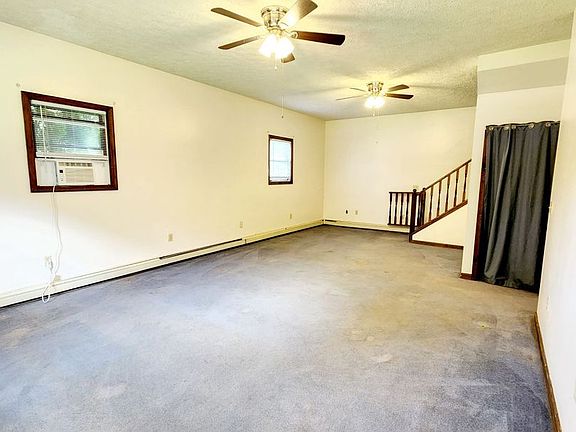 5th image of 303 Andover St
