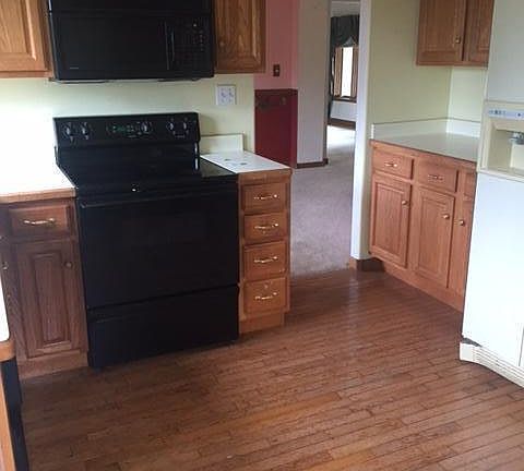 4th image of 18 Foxcroft Estates Dr
