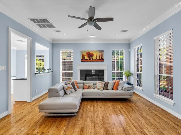 2819 Briarhurst Park, Houston, TX 77057