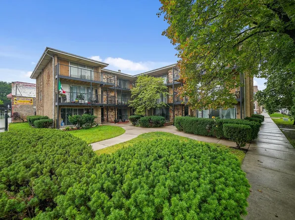 5308 S Kedzie Ave APT 103, Chicago, IL 60632