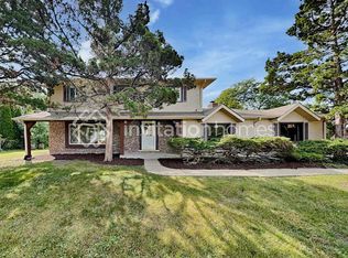 415 Sussex Ct, Buffalo Grove, IL 60089