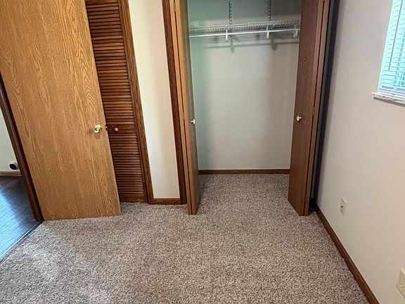 4th image of 202 Tennis Center Dr #4