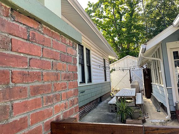 4th image of 1105 Eleanor St