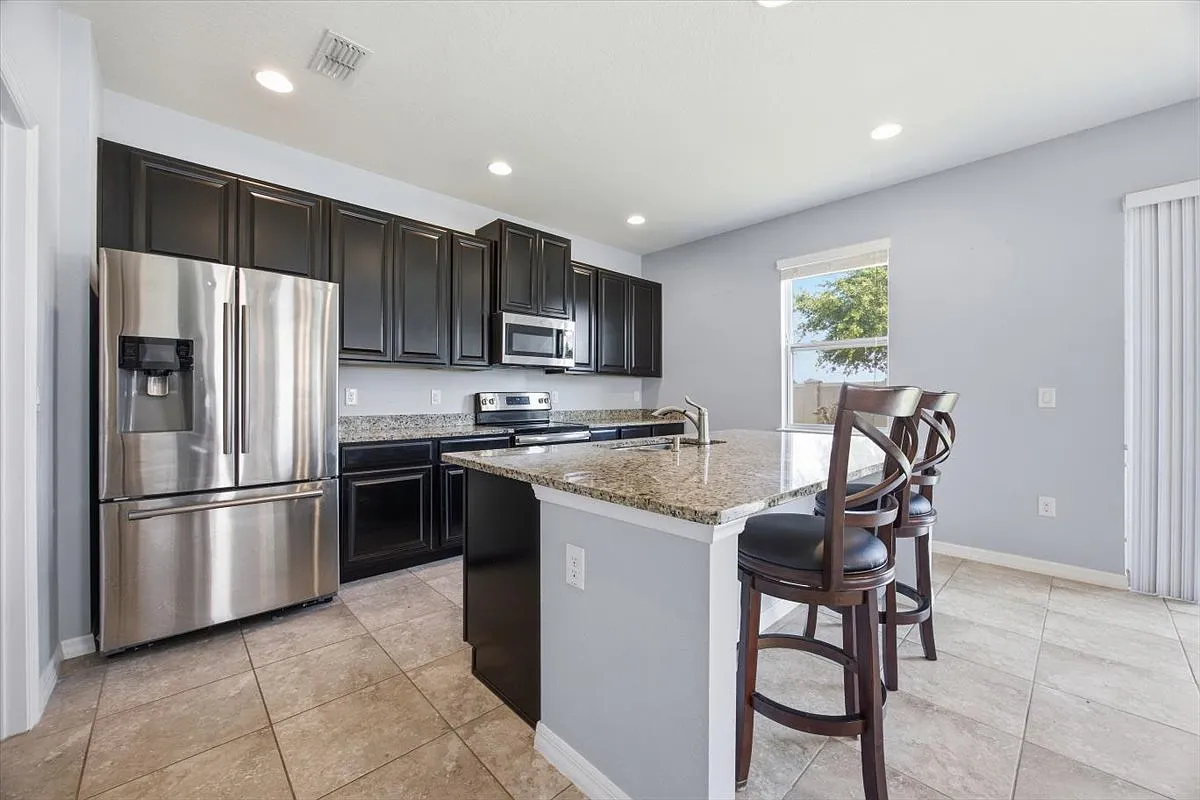 Building Photo - 220 Whirlaway Dr