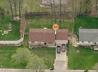 5117 Lake Grove Dr, White Lake, MI