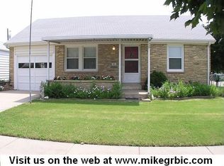 1758 S Grove St, Wichita, KS 67211