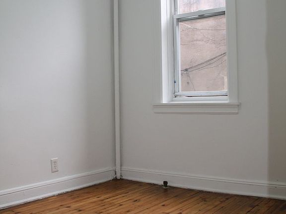 5th image of 176 Delancey St #2A