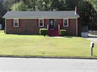 834 Sharpe Rd, Burlington, NC 27217