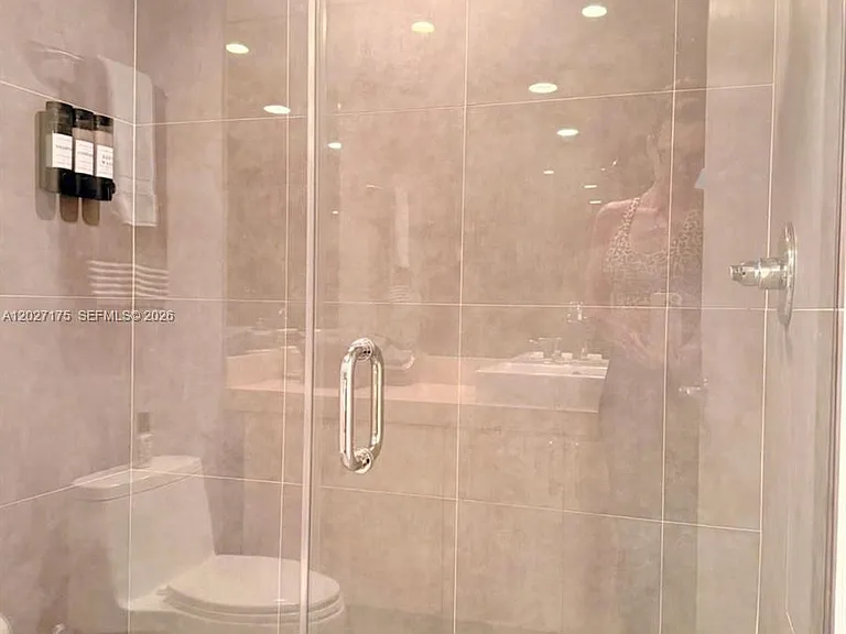 2135 Washington Ct #7 — Photo 3