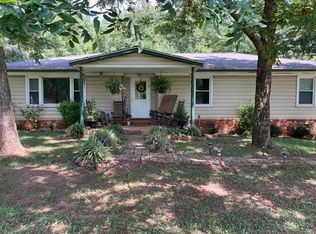 486 Glenloch Rd, Roopville, GA 30170