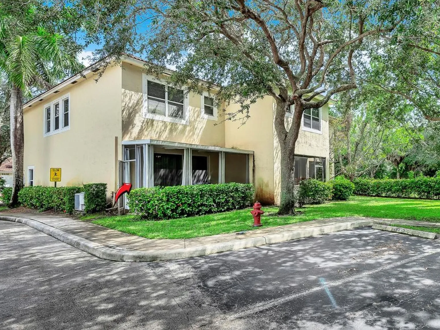 3 bed, 2.5 bath, 1377 sqft, $2,700 — Photo 4