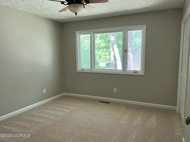 307 Kyloe Rd — Photo 11