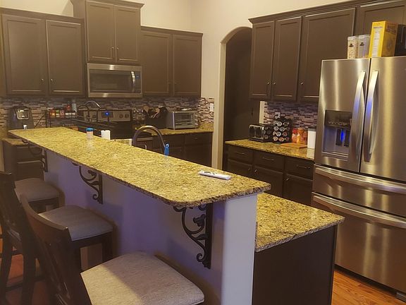 5th image of 10428 Redmond Dr