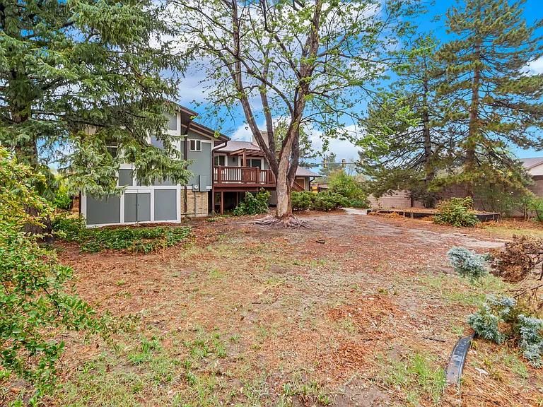 2308 S Lima St — Photo 28