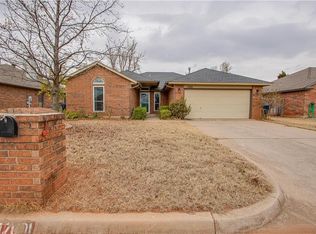 17001 Crest Valley, Edmond, OK 73012