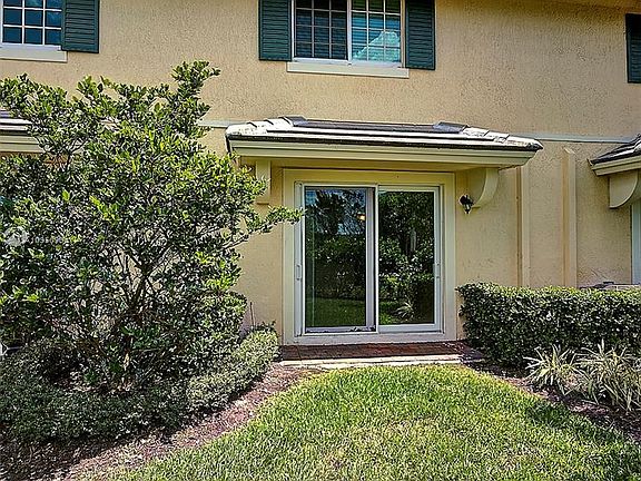 5th image of 4655 Windmill Ln