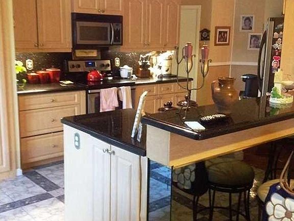 2nd image of 11080 NW 18th Ct