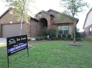 1416 Amazon Dr, Justin, TX 76247