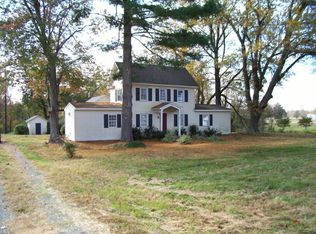 7572 Richmond Rd, Warsaw, VA 22572