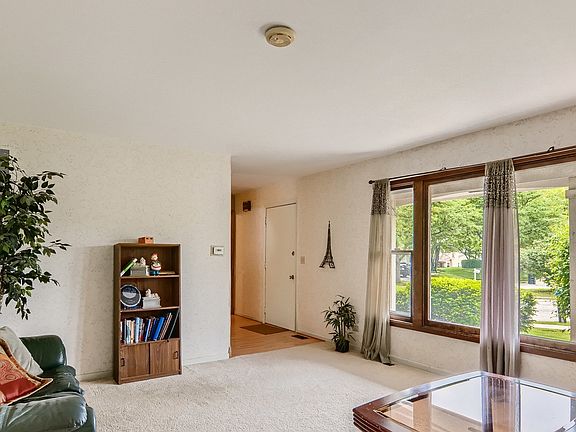 2nd image of 1768 Dogwood Ct