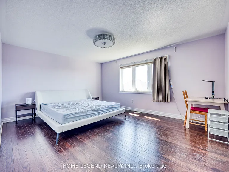 76 Thomas Phillips Dr — Photo 7