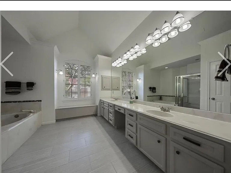 6990 Oakwood Park — Photo 3