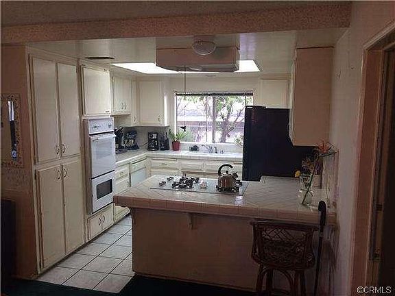 4th image of 25449 Jaclyn Ave