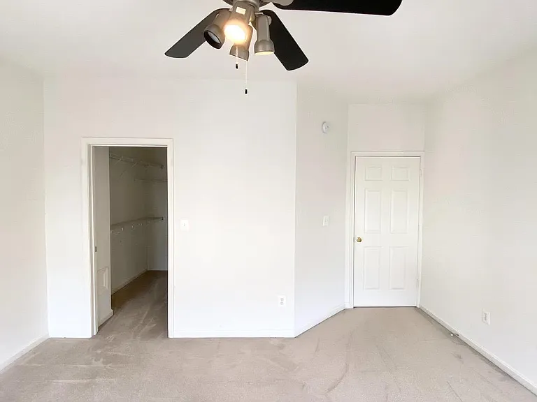 2663 Manhattan Pl #304 — Photo 47