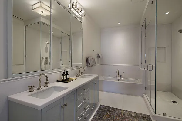 Rented by Compass | media 23