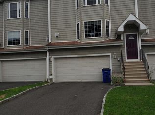251 Castle Ave, Fairfield, CT 06825
