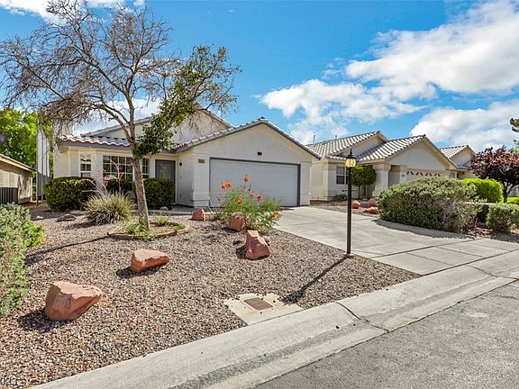 4th image of 5037 Cedar Lawn Way